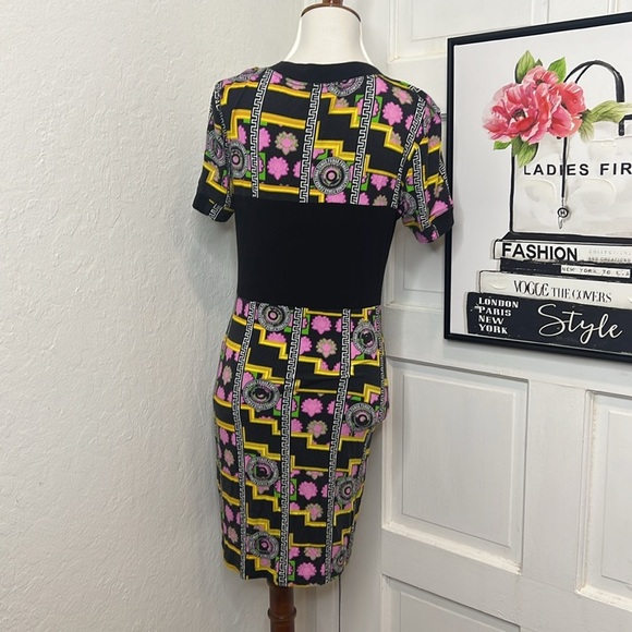 Vintage Versus Versace “Information is Power” Print Shirt Dress Size M - Picture 4 of 11